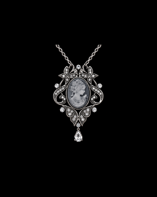 Victorian Cameo Pendant Necklace
