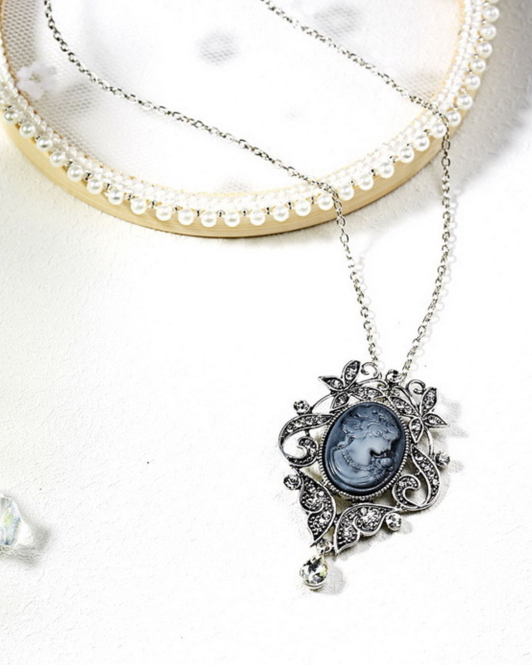 Victorian Cameo Pendant Necklace