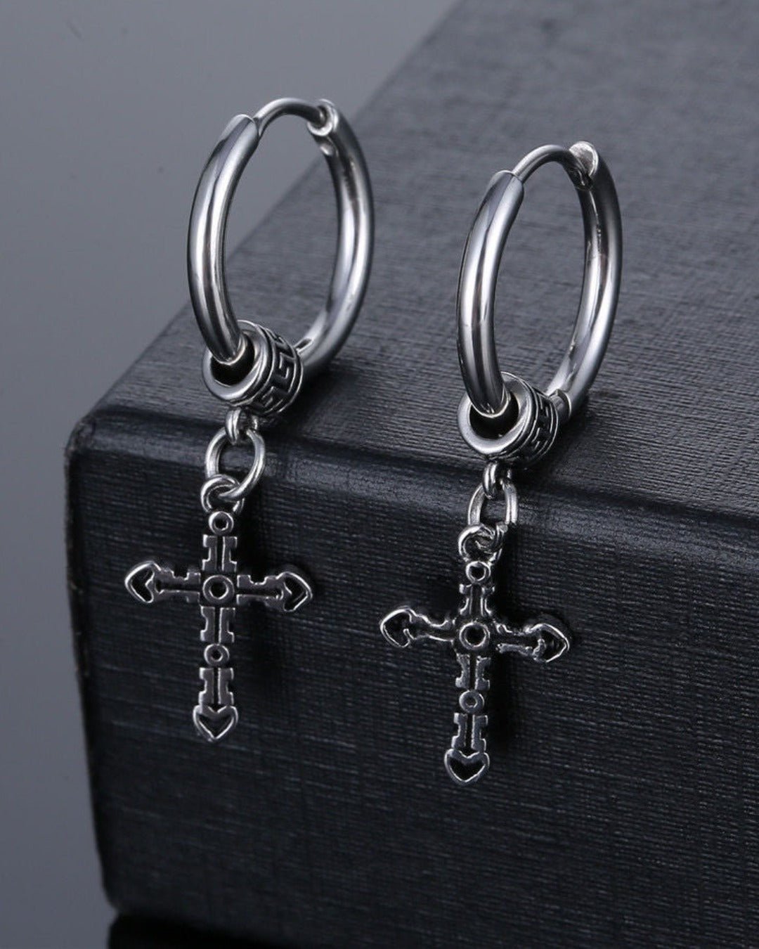 Chrome Heart Earing Pair