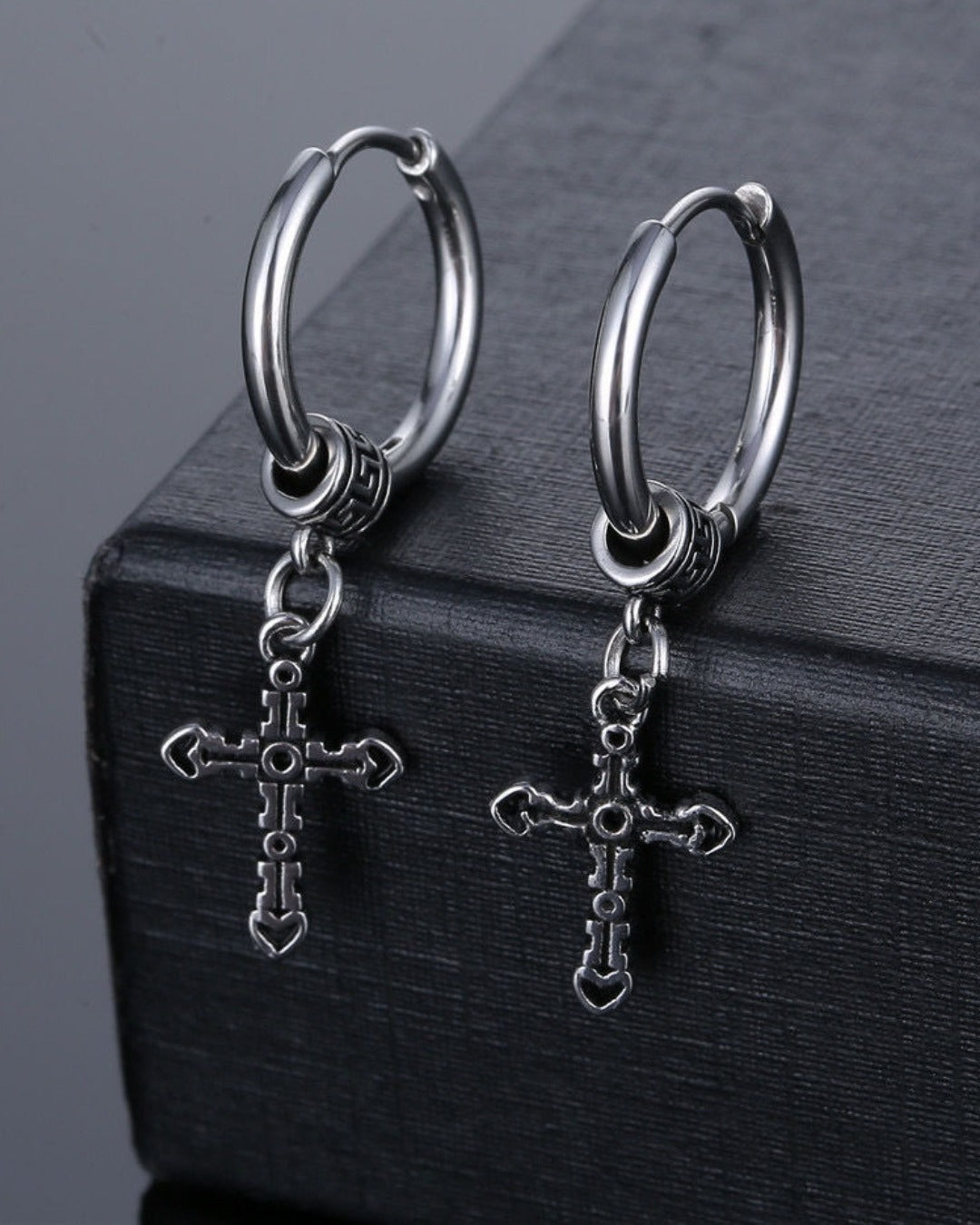 Chrome Heart Earing